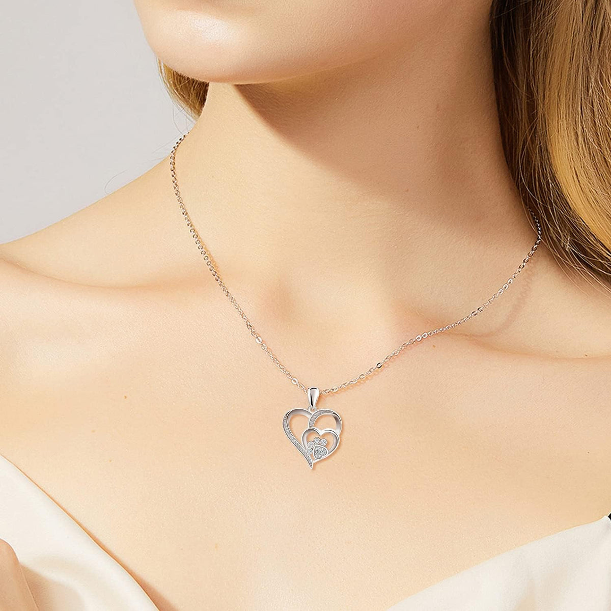 Inolt™ | Paw & Heart Necklace in Silver