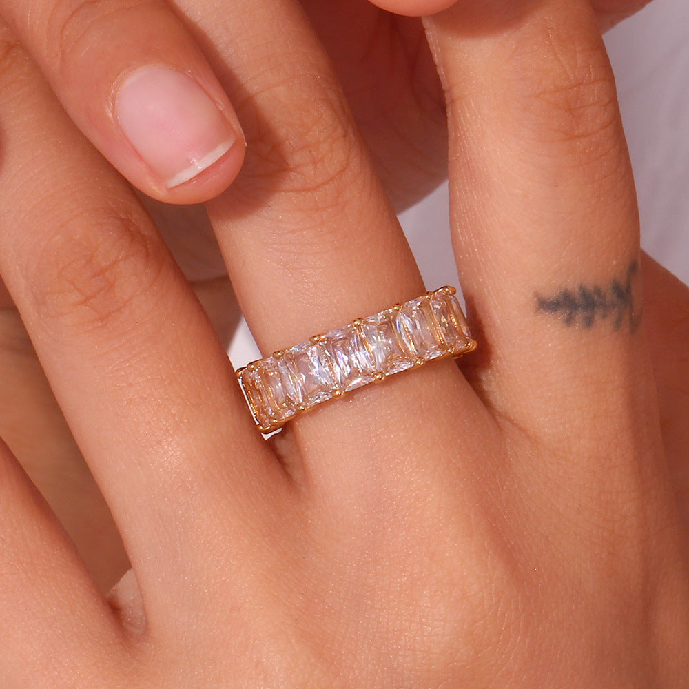 Sanna diamond ring