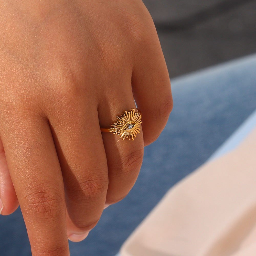 Solana gold ring