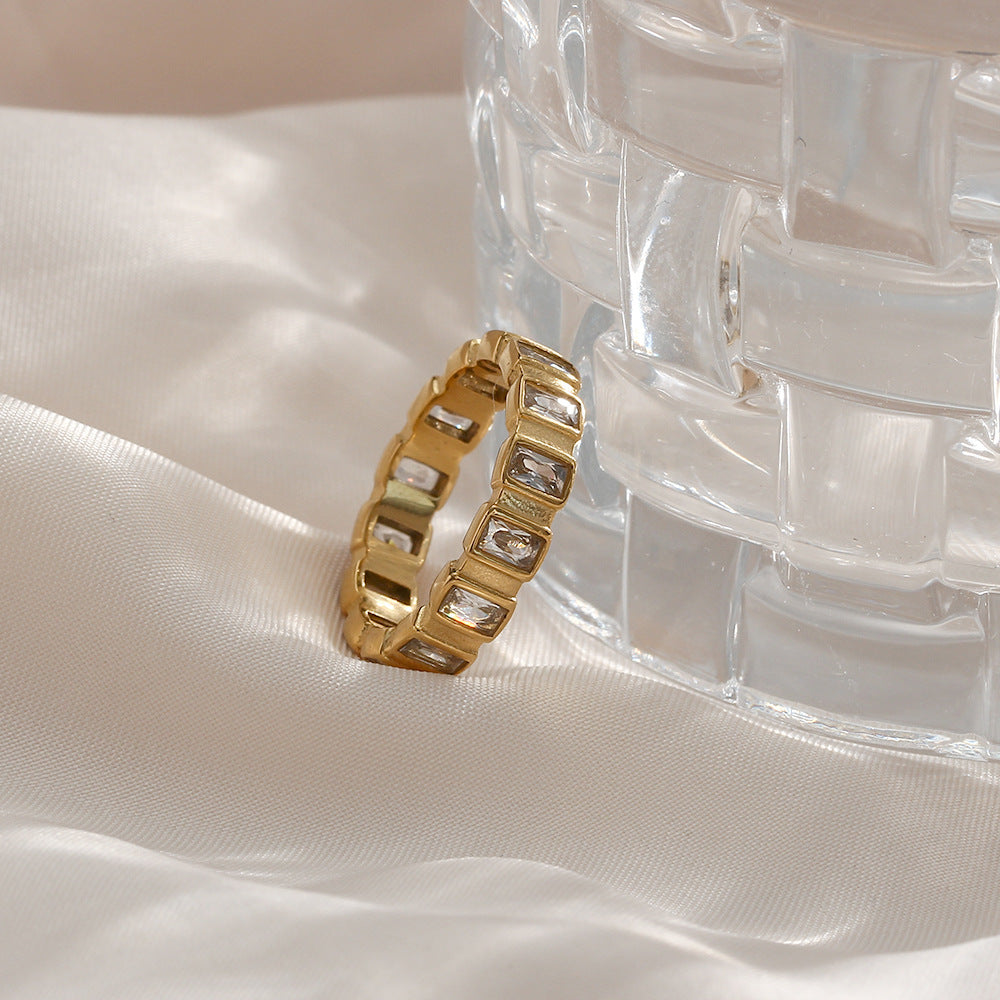 Calla diamond ring