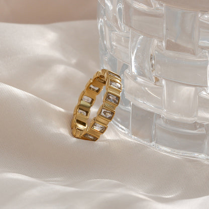 Calla diamond ring