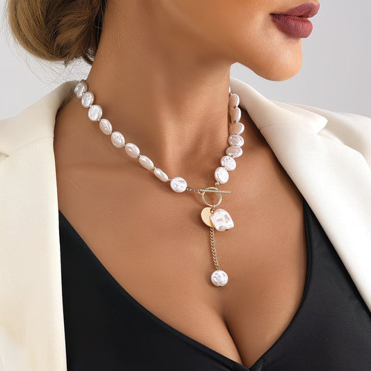 Baroque pearl toggle clasp necklace