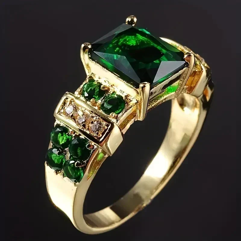 Exquisite emerald ring | Gold