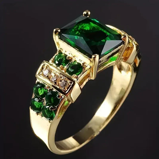 Exquisite emerald ring | Gold